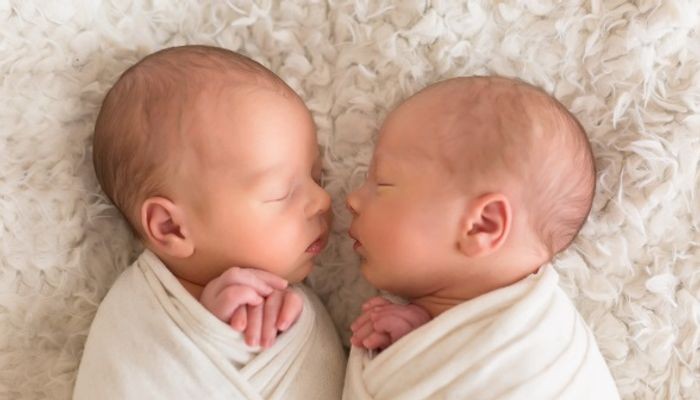Fra 1. maj får forældre til tvillinger 13 ugers ekstra barselsorlov hver